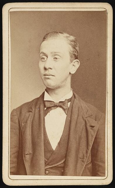 Charles Mulford, alias Wilson the Kid, head-and-shoulders portrait, facing
