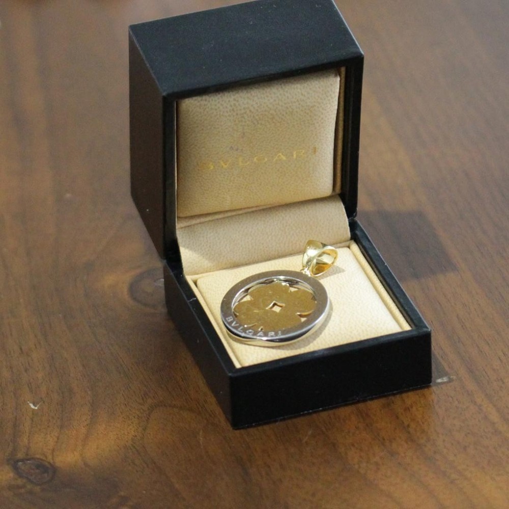 BVLGARI Tondo Clover Pendant Charm Necklace in K18 Yellow Gold with Stainless Steel Chain