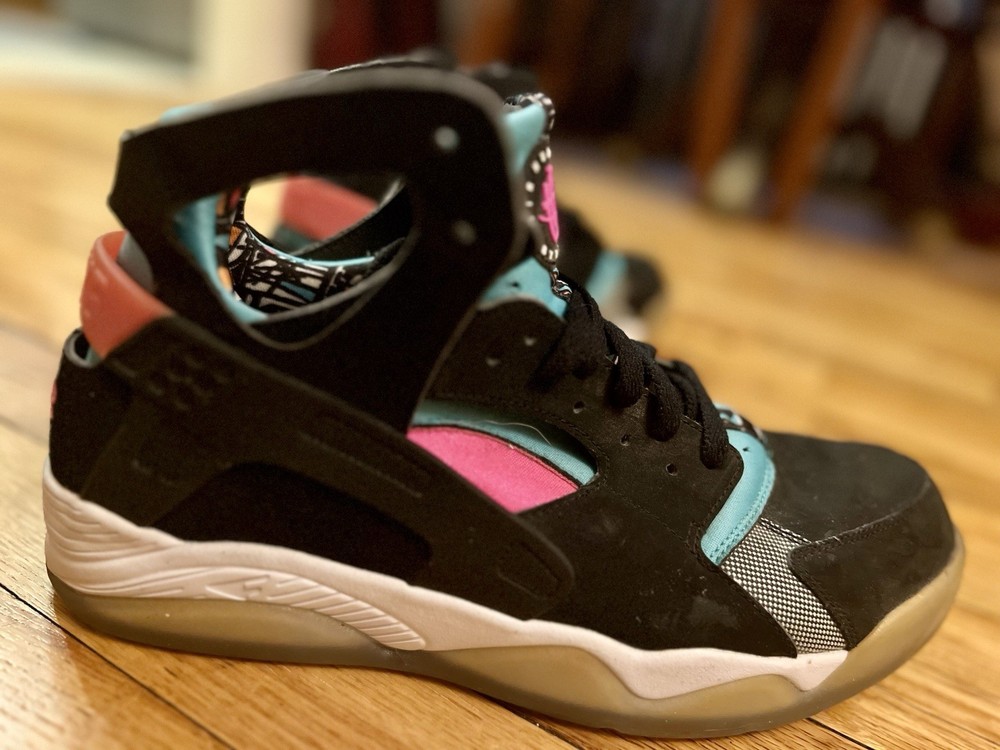 Nike Air Flight Huarache South Beach Black Retro Pink Pow. Size 11.