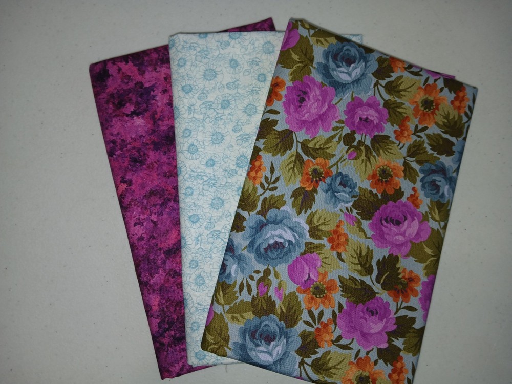 Lot 3 yard Focus Light Dark name brand cotton spring on trend Fabric Cafe look