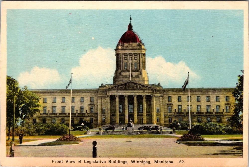 Antique Postcard WINNIPEG Manitoba Canada Front View of Legislative Building