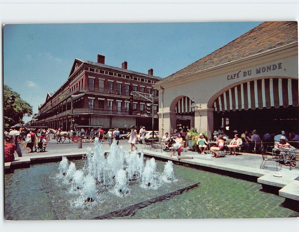 Postcard Cafe Du Monde and Pontalba Apartments, New Orleans, Louisiana