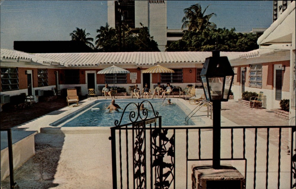 Filson Apartment Motel Hollywood Florida swimming pool ~ 1950s-60s postcard