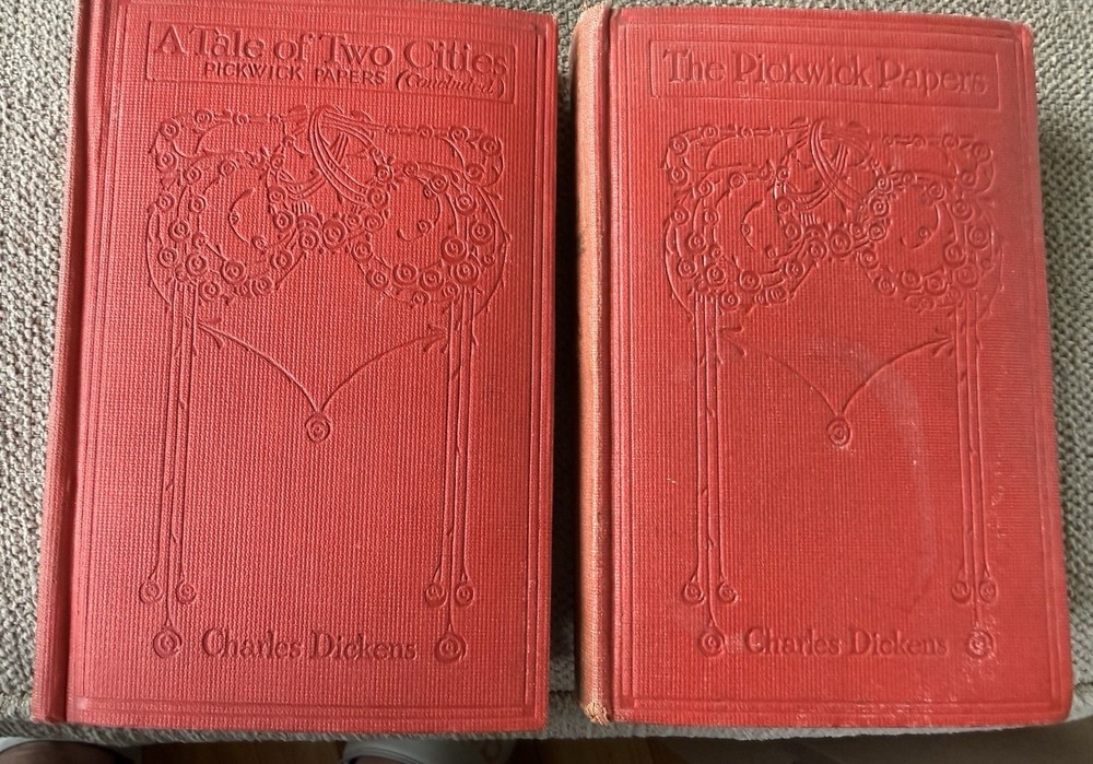 2 Antiq Bks Circa 1910  By Dickens The Pickwick Papers & Tale Of Two Cities