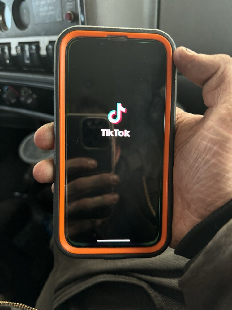 Apple iPhone 14