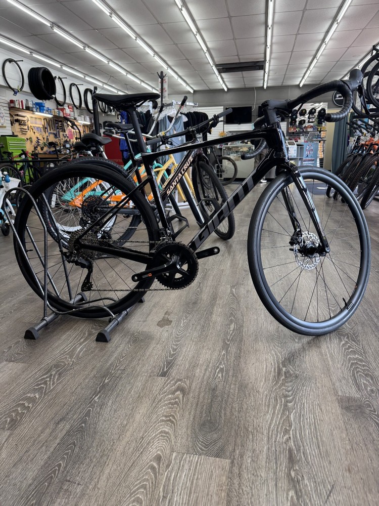 Giant Defy Advanced 2 Road Bike Color- Black Size-Medium Price $2700 OBO