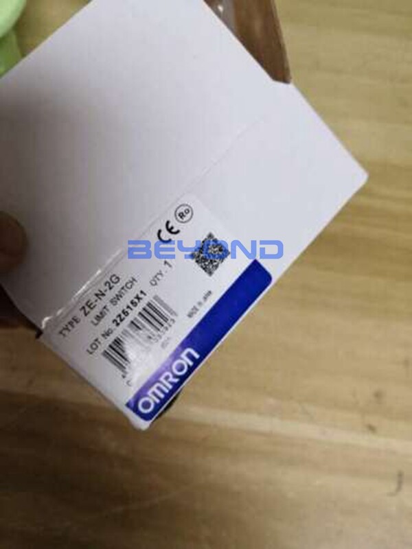 1PC FOR Omron travel limit switch ZE-N-2G NEW