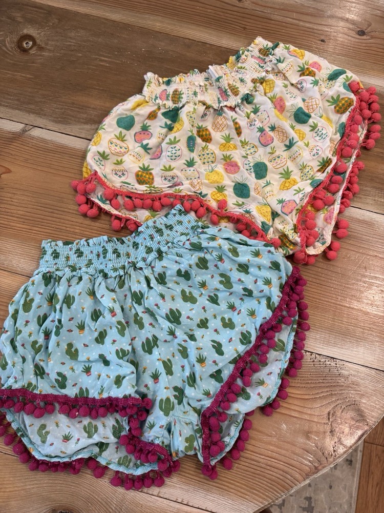 Natural Life Shorts, Size XS/Small
