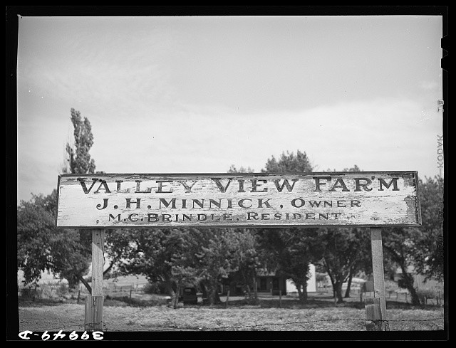 Whitman County Washington 1941 Valley View Farm absentee ownership sign