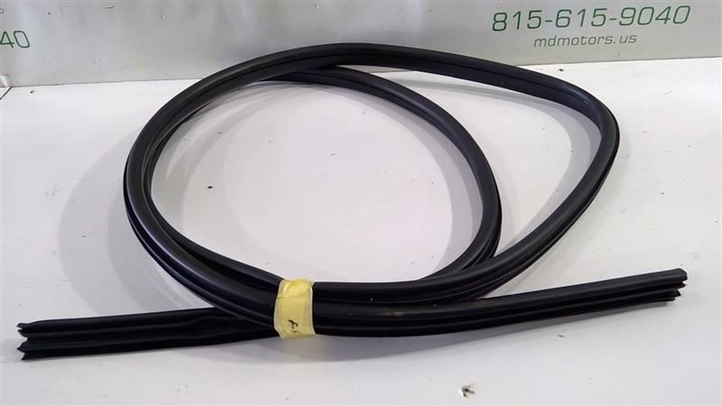 2020-2024 NISSAN SENTRA FRONT RIGHT SIDE DOOR WEATHERSTRIP SEAL 80830-6LE0A
