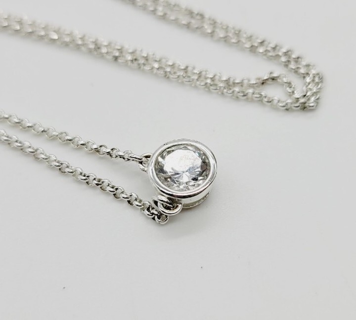 Avon Pendant Necklace Crystal round Silver tone Vintage 18 in