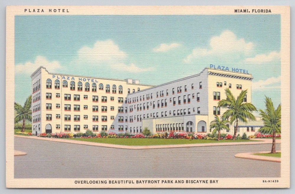 Vintage Plaza Hotel Miami Florida Linen Postcard Biscayne Bay Curteich