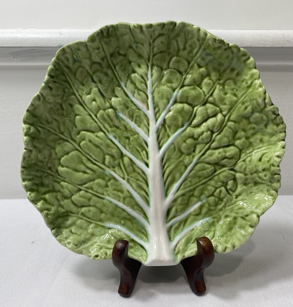 Vintage Bordallo Pinheiro Majolica Cabbage Leaf Salad Plate 7x7.5  Potugal 770.A