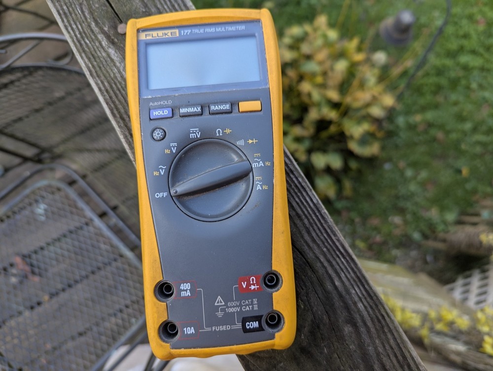 FLUKE 179 Digital Multimeter Color Yellow/Black works