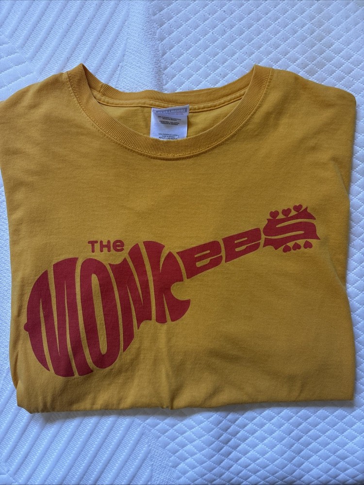 Vintage Monkeys Band T-Shirt Size Large Yellow