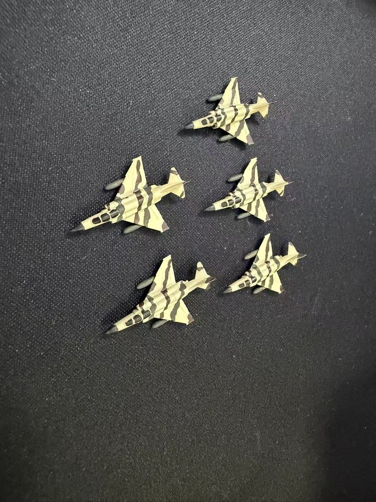 1/350/400/500/700 Iranian F-4 Phantom II Desert Camouflage Finished Model 2/PCS
