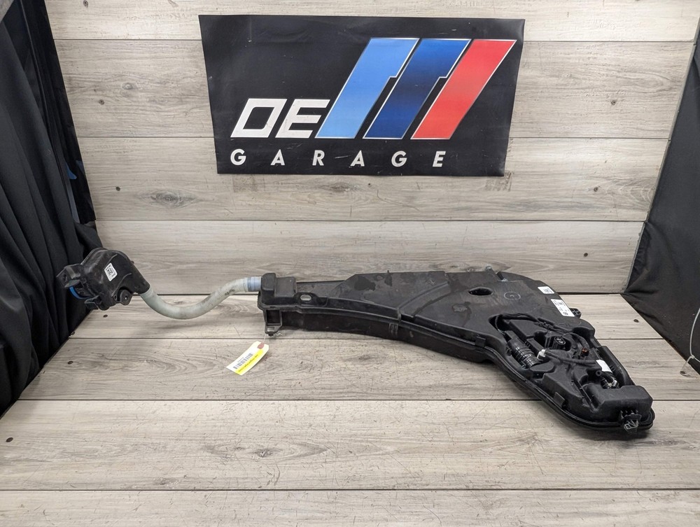OEM BMW F95 F96 G05 G06 G07 X5 X6 X7 Windshield Washer Bottle Reservoir Tank