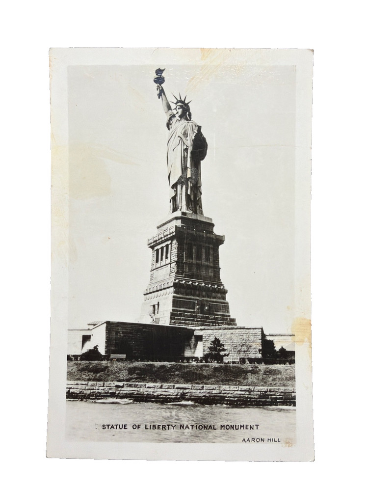 RPPC UNPOSTED Statue Of Liberty NY POSTCARD - Grogan Photo - Aaron Hill