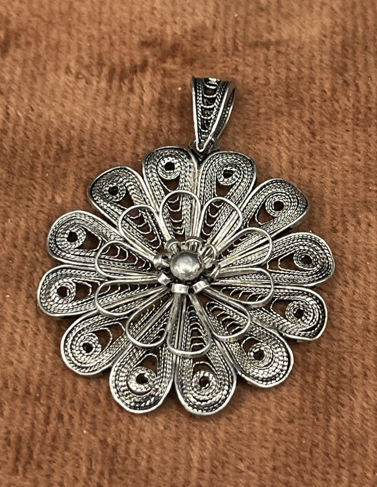 VTG. Sterling Silver 925 Flower Pendant Spun Filigree Cannetille Open Work 1 7/8