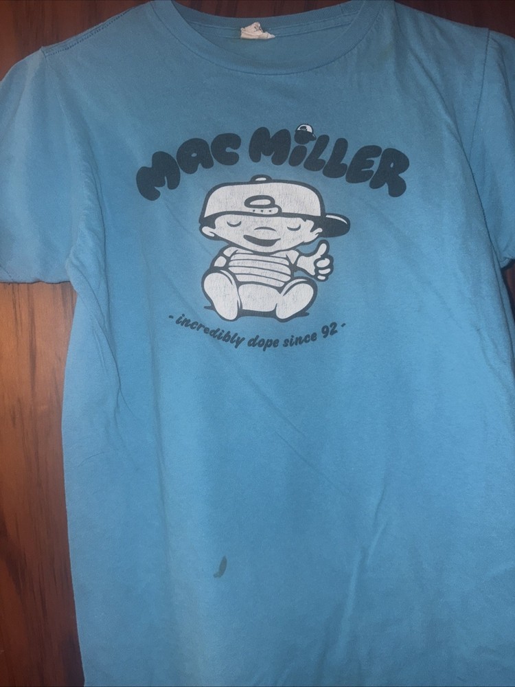 Mac Miller T Shirt 2012 Incredibly Dope Since 92 Thumbs Up Men's Medium