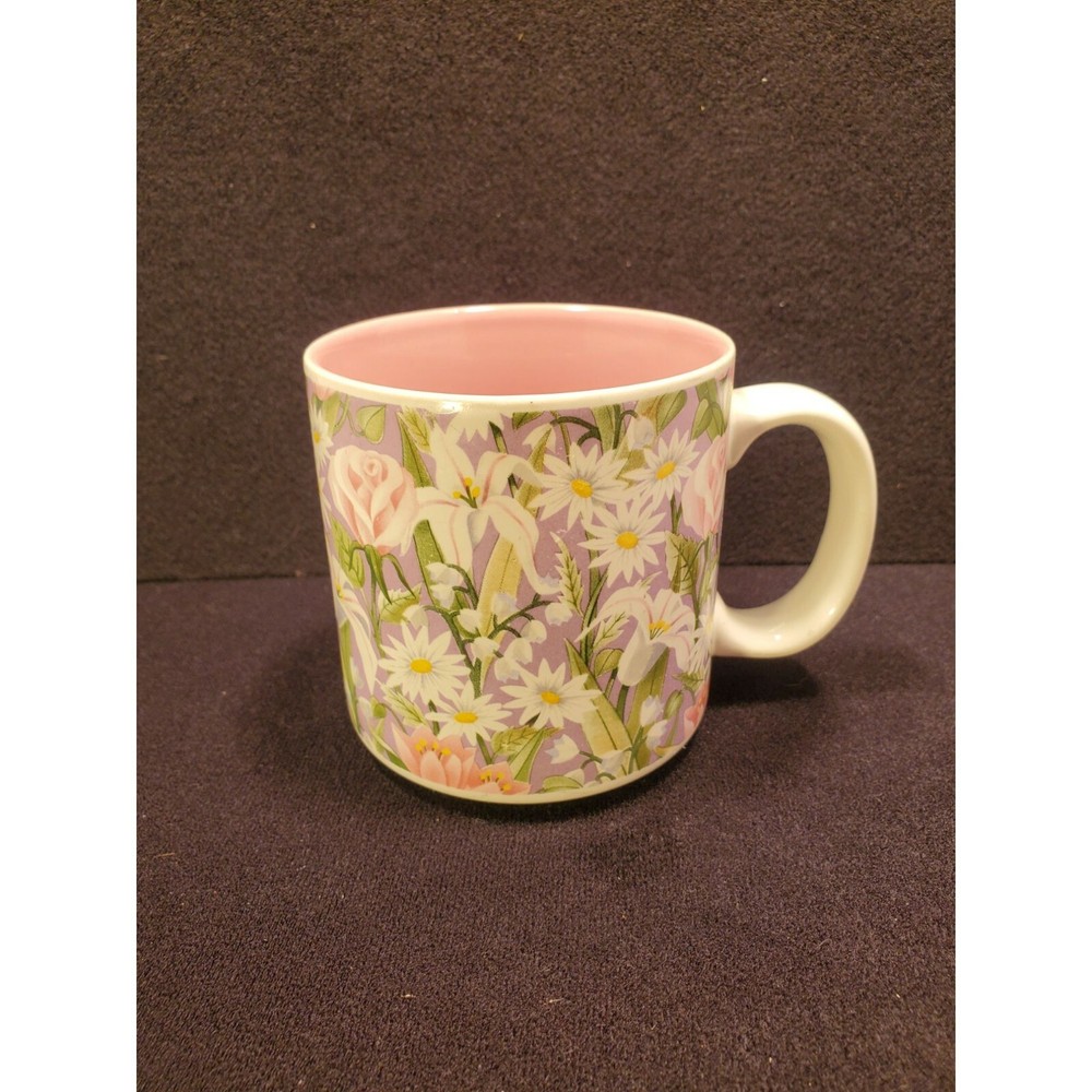 RUSS Berrie Co. Oakland N.J. Floral tea/coffee mug