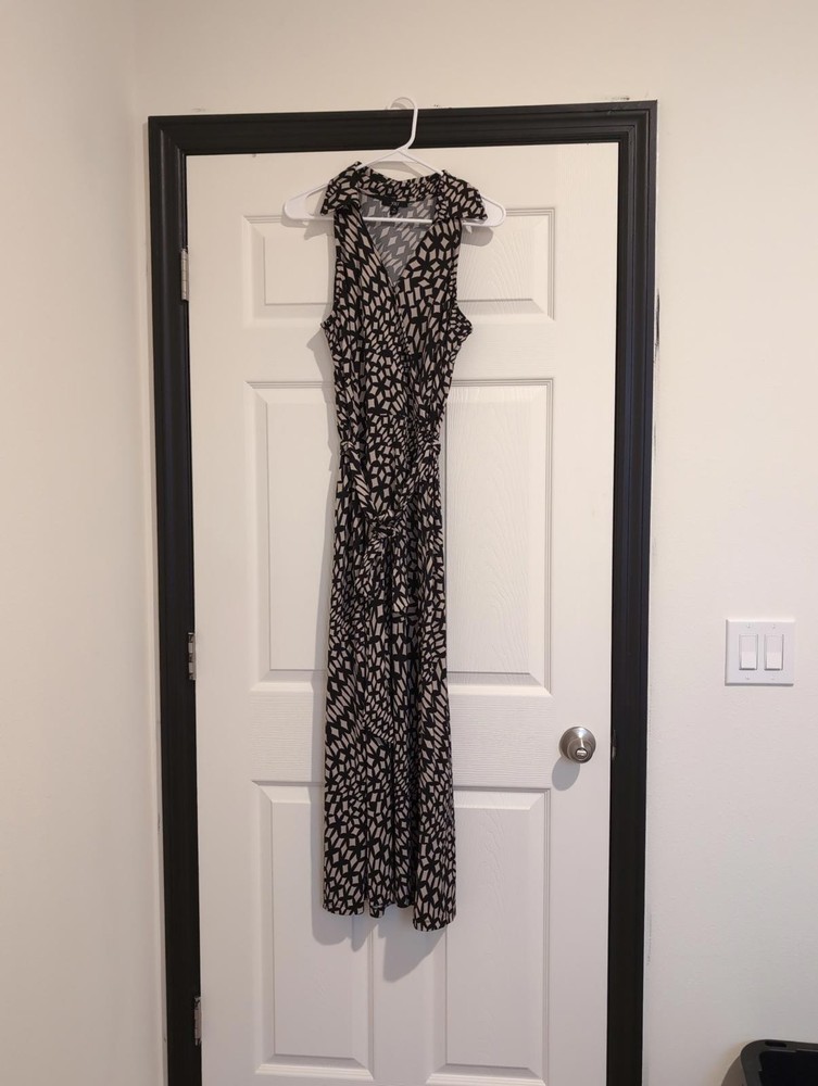 Medium tan and black dress