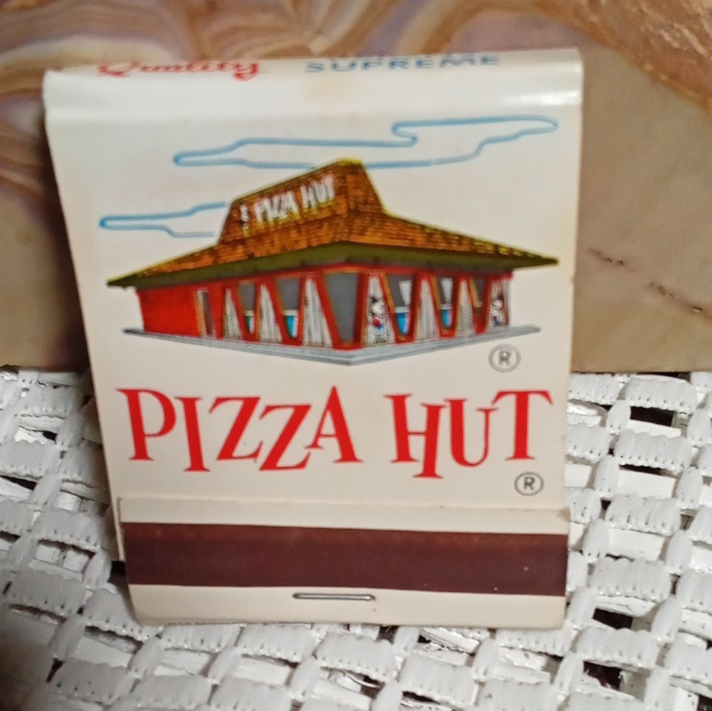 Vintage PIZZA HUT, RARE AND FULL UNSTRUCK MATCHBOOK