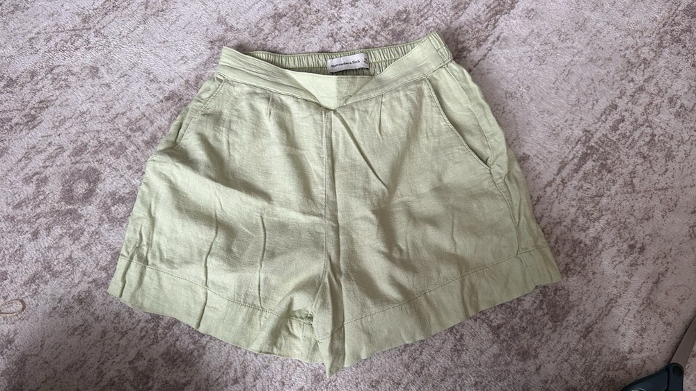 Abercrombie & Fitch Women's XS Light Green Shorts Elastic Waist Pockets Solid