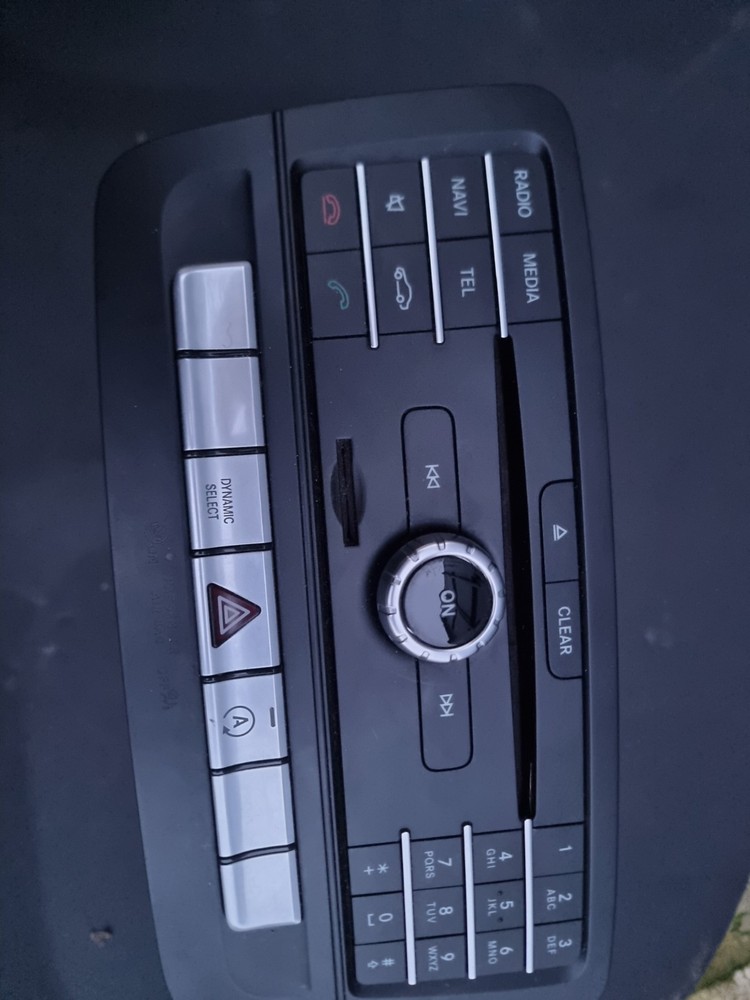 MERCEDES BENZ GLA CLASS 2019 RADIO/CD PLAYER 156 SERIES