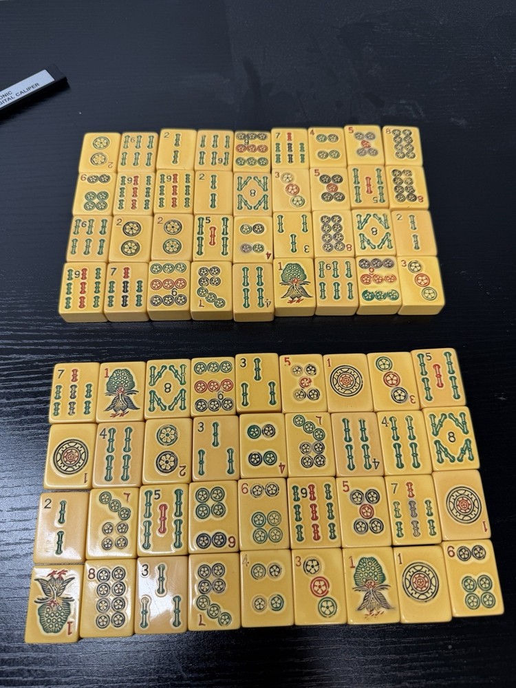 Lot of  72 Vintage Bakelite Catalin Mahjong tiles