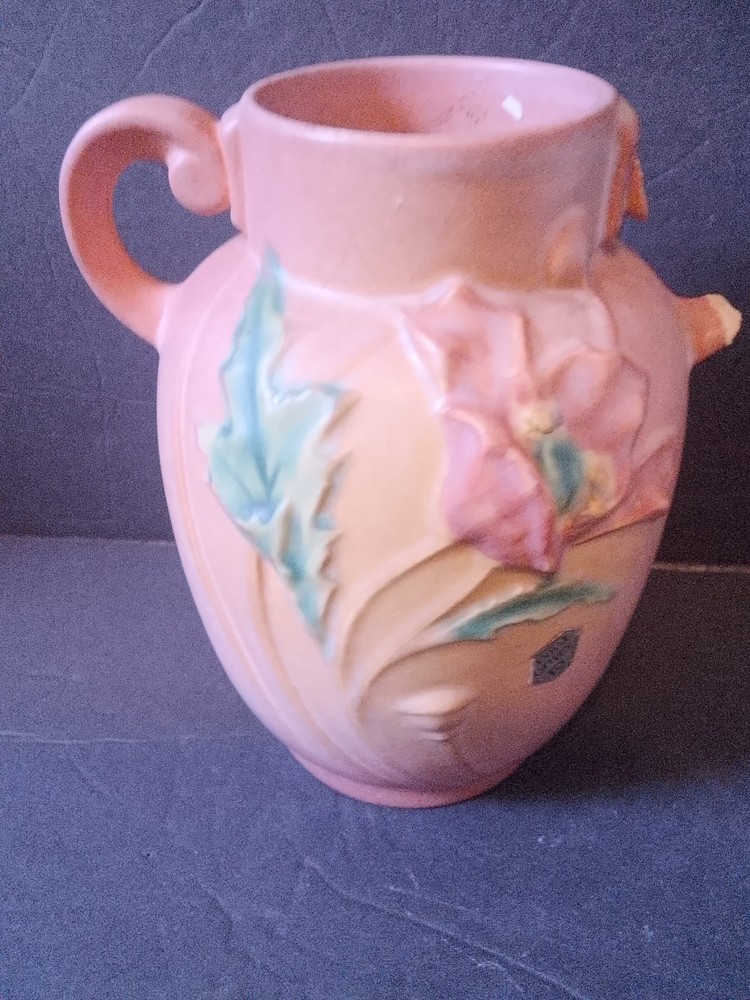 roseville pottery pink poppy double handled vase . 6.5”  READ