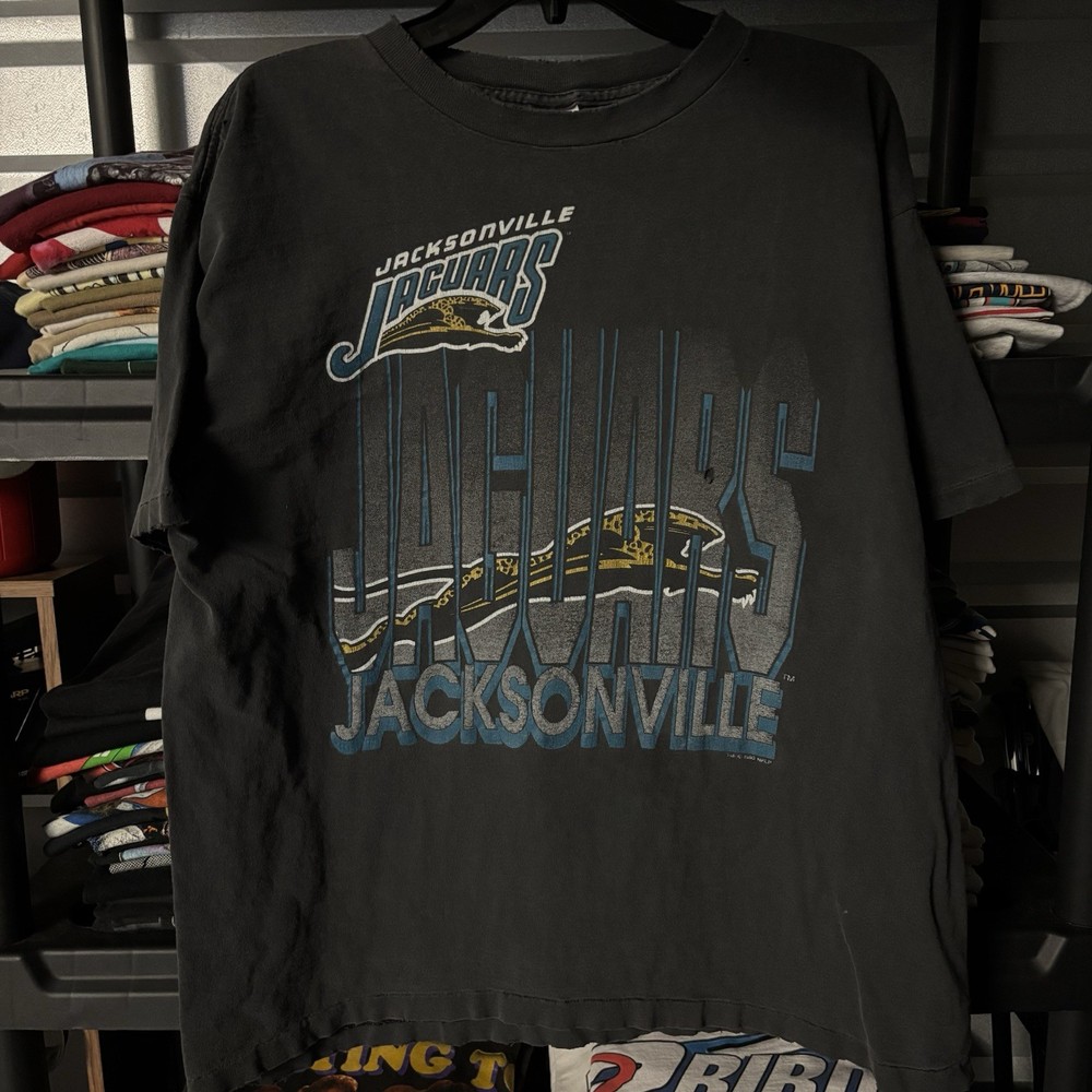 Vintage Jacksonville Jaguars Banned Logo NFL Football Big Print Salem T Shirt L