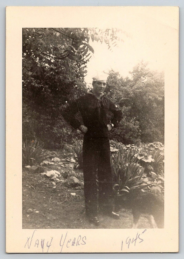 Vintage Photo Old Antique Picture Image Usa Ww2 Navy Sailor Man Hat Uniform Dog