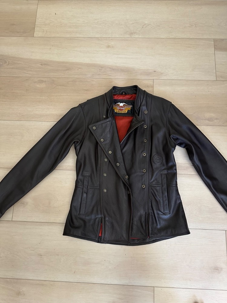 women's Harley Davidson, leather jacket size small