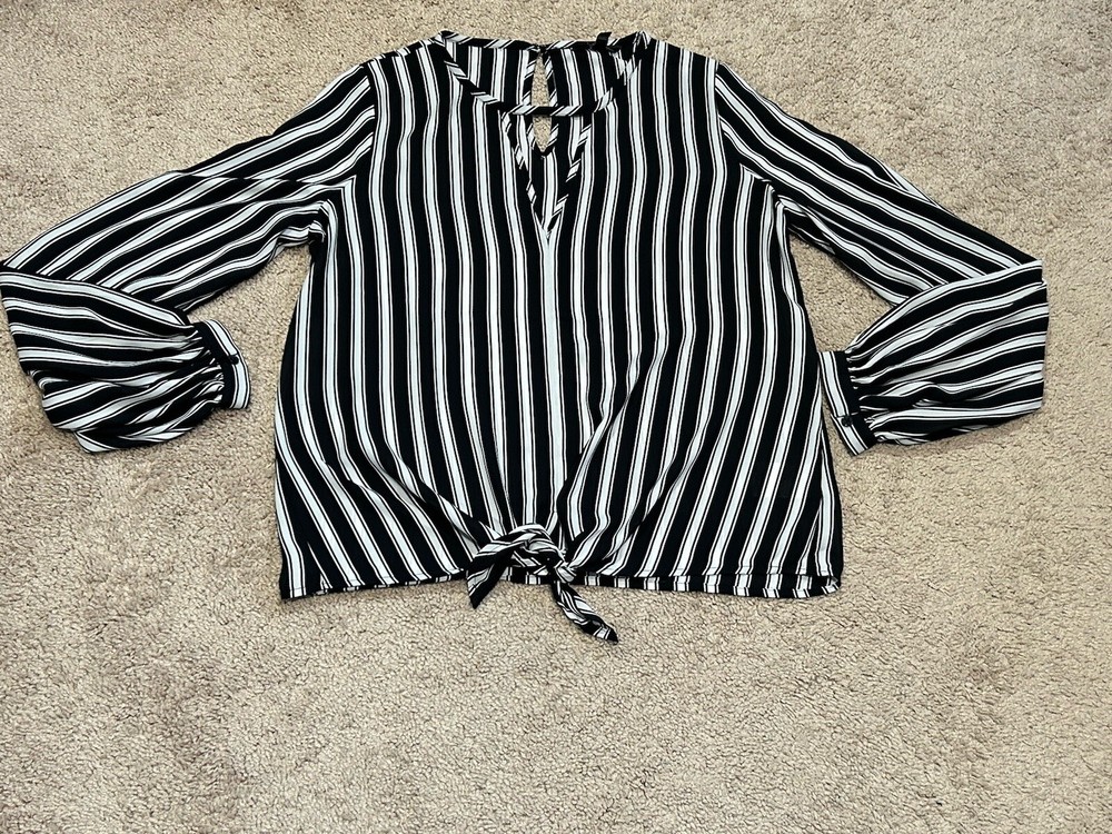 Express Womens Shirt Size Small Multicolor Striped Keyhole Classic Dressy Flowy