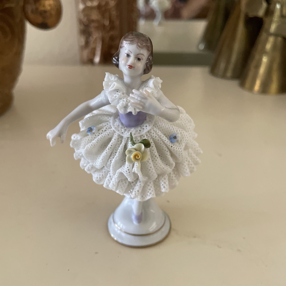 Dresden Volkstedt Porcelain Ballerina Dancer  Lace Purple & White Lace Dress