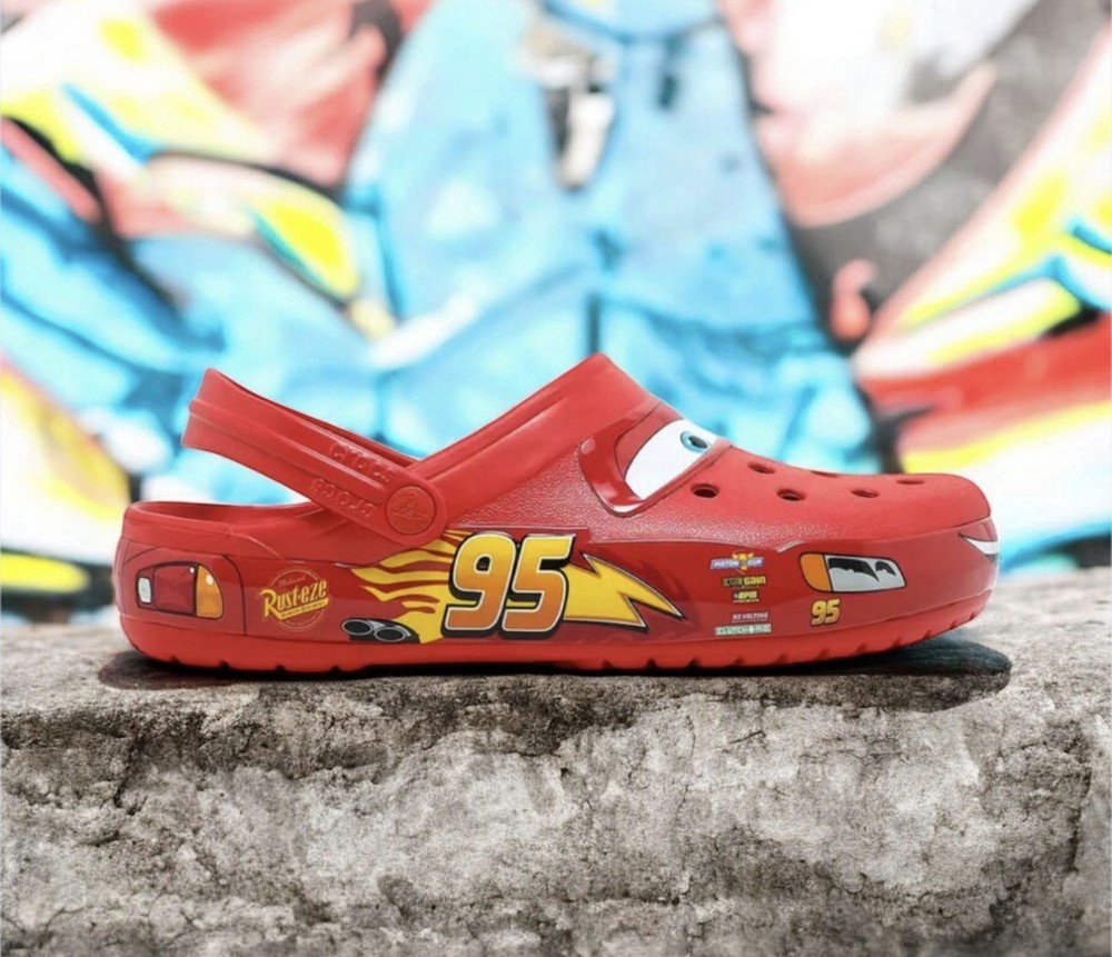 crocs disney cars lightning mcqueen adult  6m/8w
