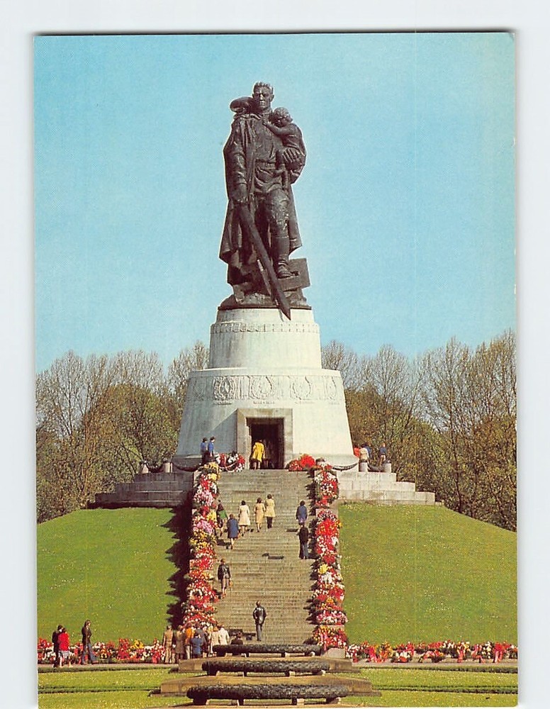 Postcard Soviet War Memorial Treptow Berlin Germany
