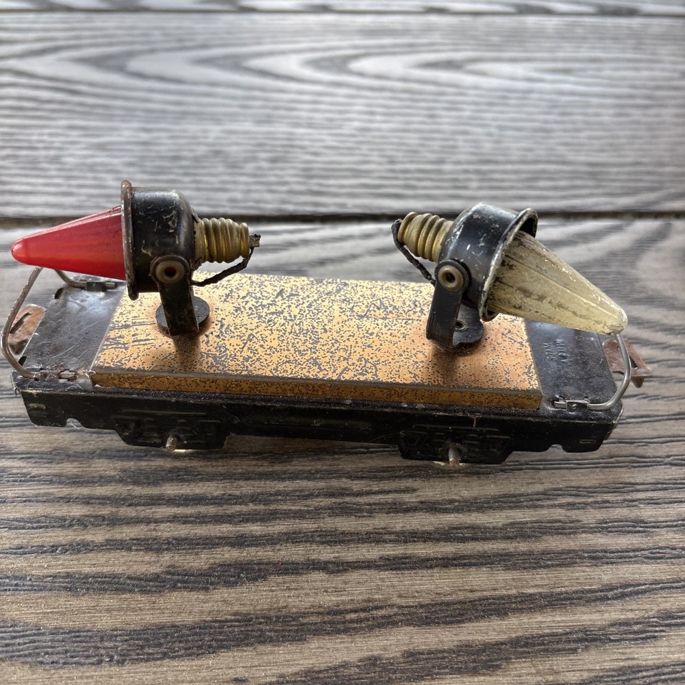 LIONEL MARX - DUAL SPOTLIGHT TIN TRAIN  O GAUGE TRAIN O27 For Parts