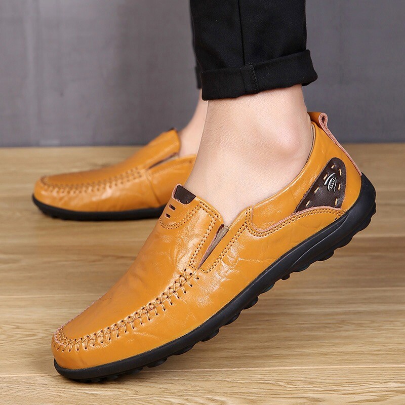 Men's Leather Loafers Slip on Casual Fashion Flats Male Driving Shoes Moccasins