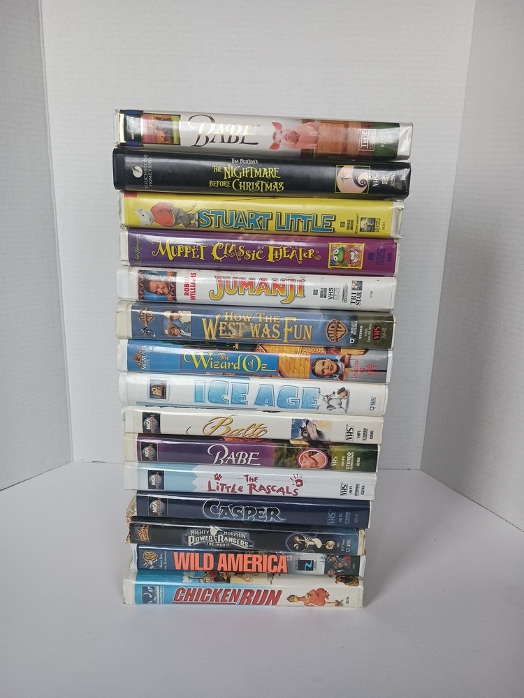 Lot Of 15 Vintage VHS Tapes Clamshell Children's Kids Movies Various Titles