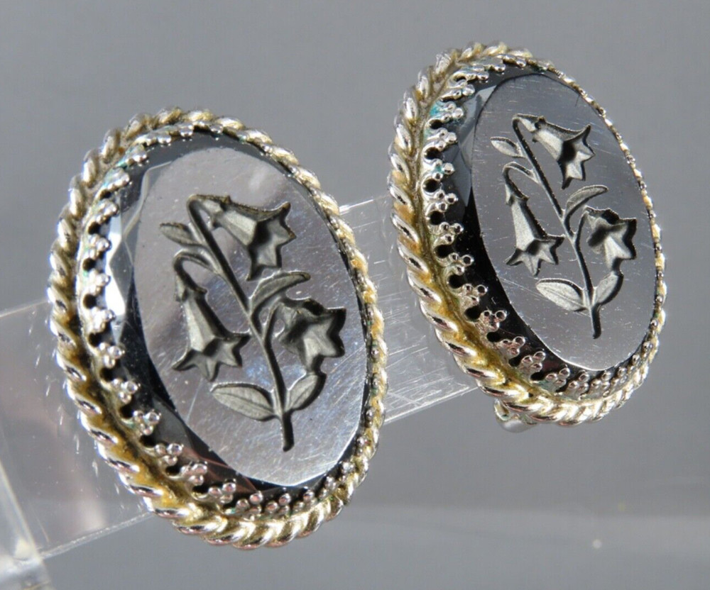 VTG Whiting Davis CLIP ON EARRINGS Black Intaglio BLUE BELLS LILY Cameo HEMATITE