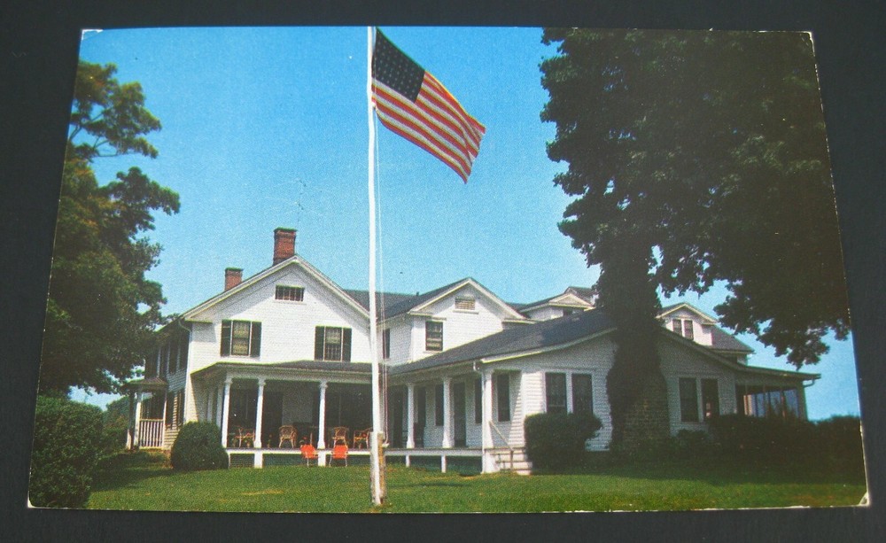 Postcard Bridgewater CT Hilltop Farm Inn Berkshires Old 1960s Vtg Chrome Card