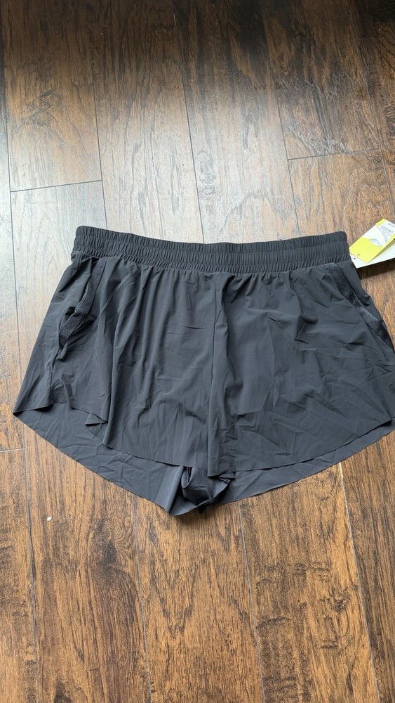 All in Motion Black Mid Rise Woven Shorts Quick Dry Women’s XL New With Tags