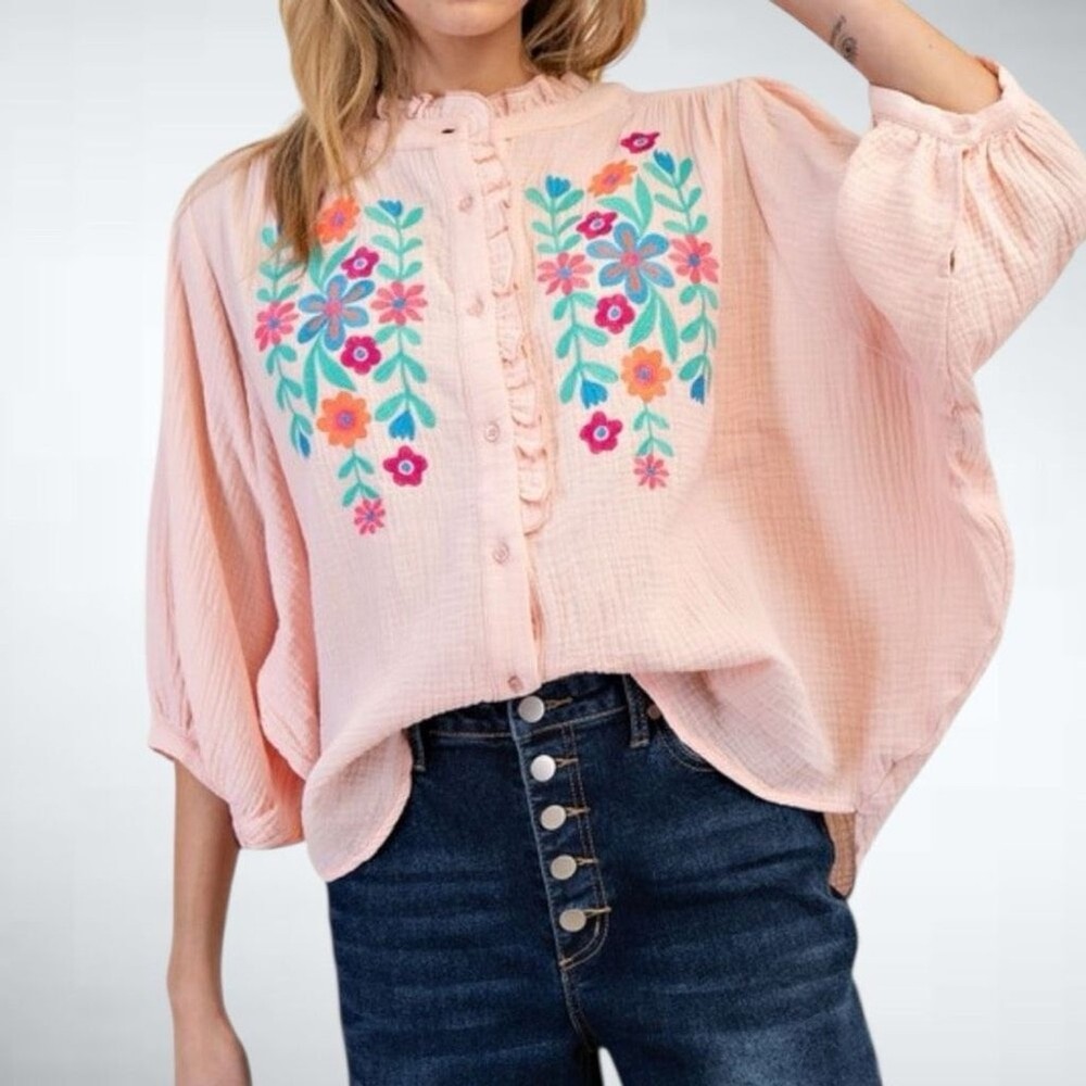 Size S Easel Los Angeles Embroidered Cotton Gauze Shirt Top in Blush