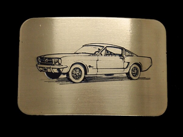 UB09157 *NOS* VINTAGE 1970s **MUSTANG** SPORTS CAR COMMEMORATIVE BELT BUCKLE