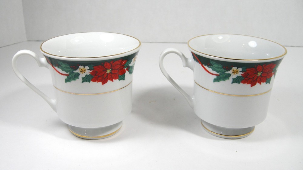Tienshan Deck The Halls Coffee Tea Cup Fine China Poinsettias Set of 2 Vintage