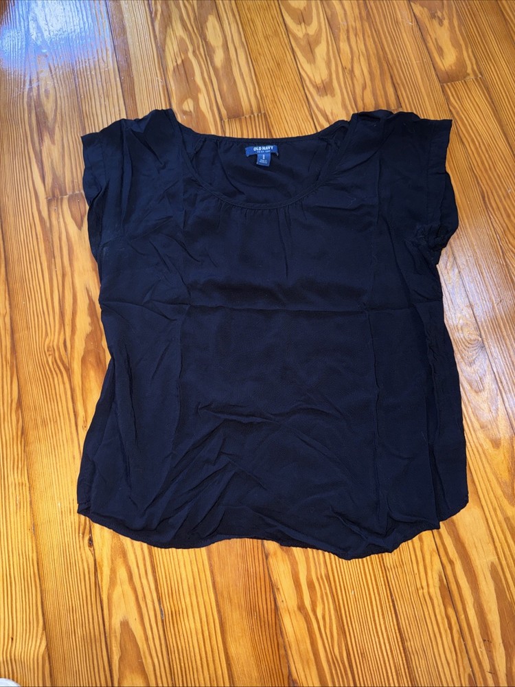 Old Navy Women's Black Shirt Size Medium W/cap Sleeves