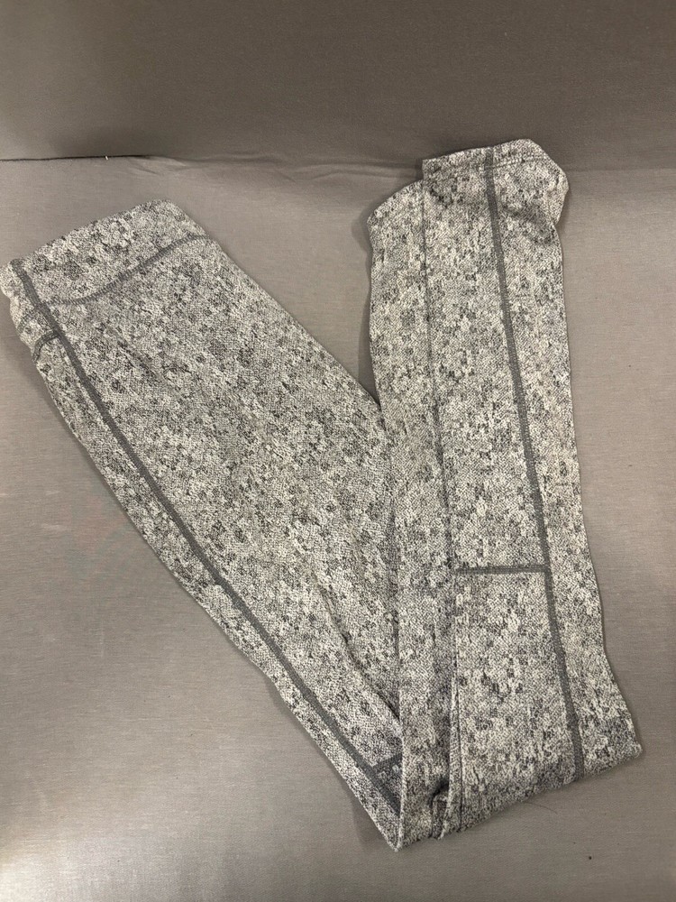 Gymshark Womens Medium Gray Skinny Ankle Leggings for Workout Gym Weights