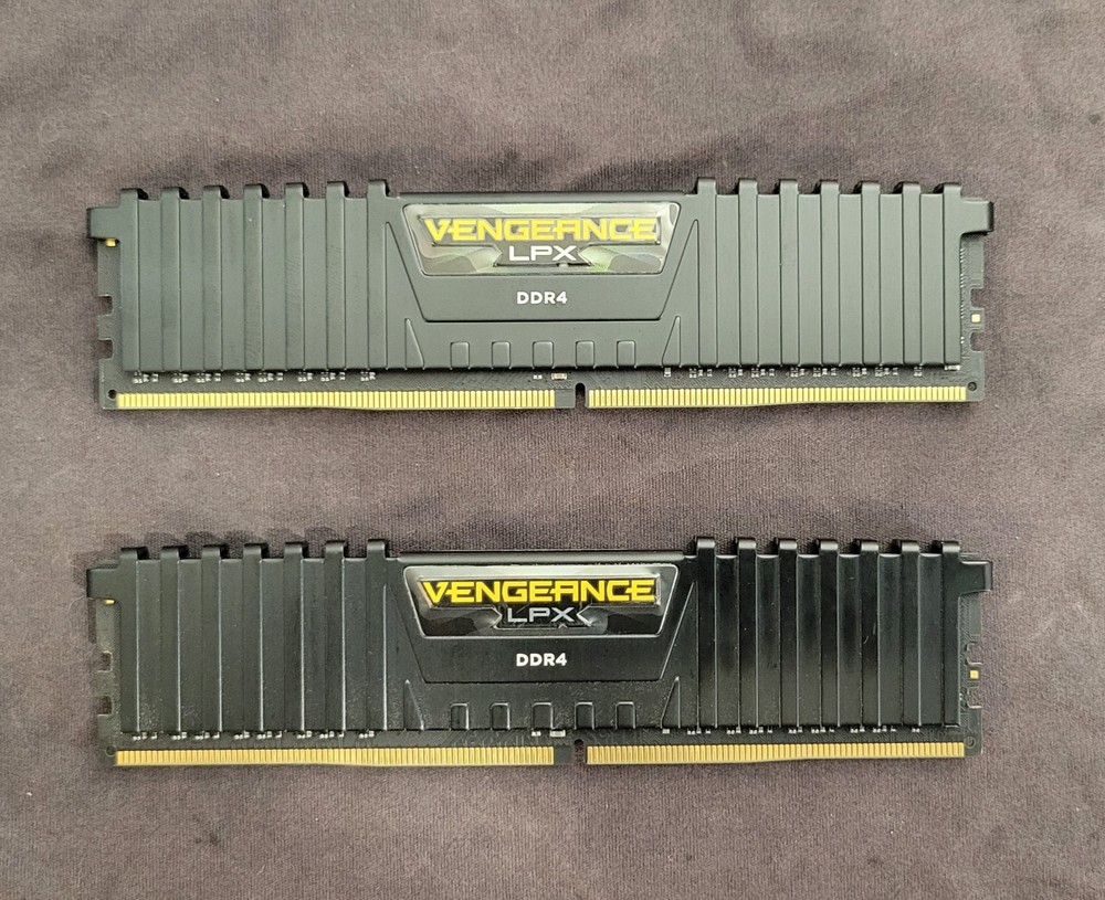 Corsair Vengeance LPX DDR4 DIMM 16GB (2x8GB) 2666MHZ RAM Modules